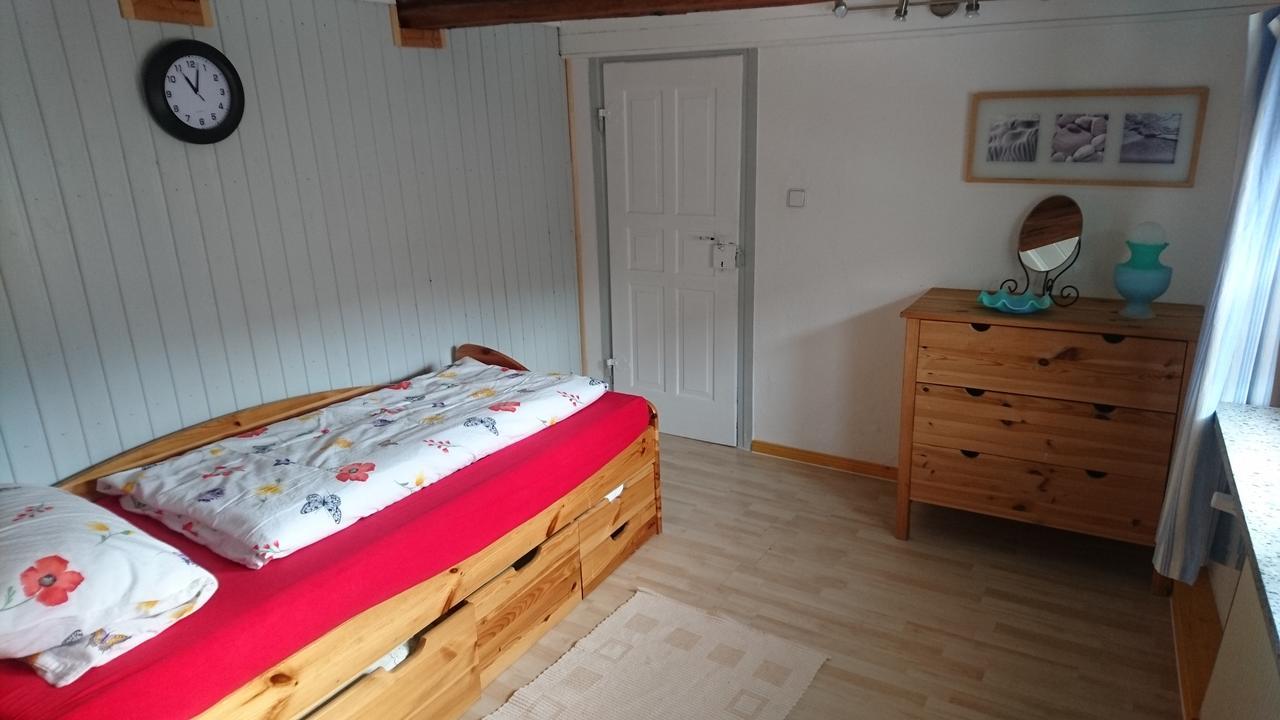 Ferienhaus Vom Bahratal Hausen 外观 照片