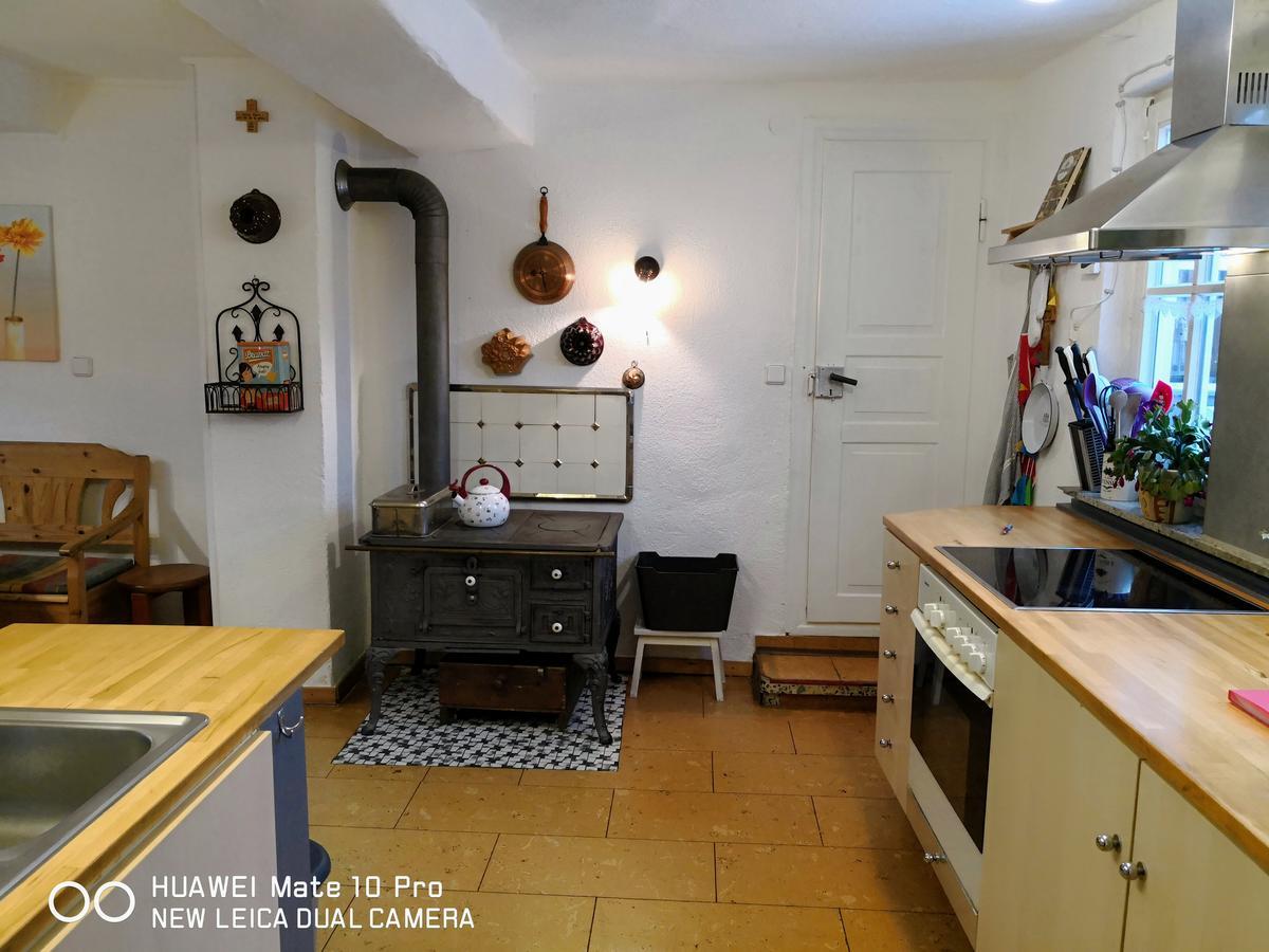Ferienhaus Vom Bahratal Hausen 外观 照片
